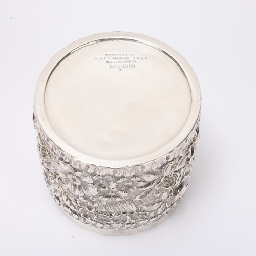 1450 - TIFFANY & CO - an American sterling silver dressing table powder jar and cover, cylindrical form wit... 