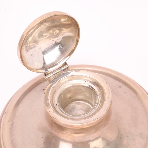 1489 - A George V silver Capstan inkwell, Reid & Sons Ltd, London 1919, diameter 15cm