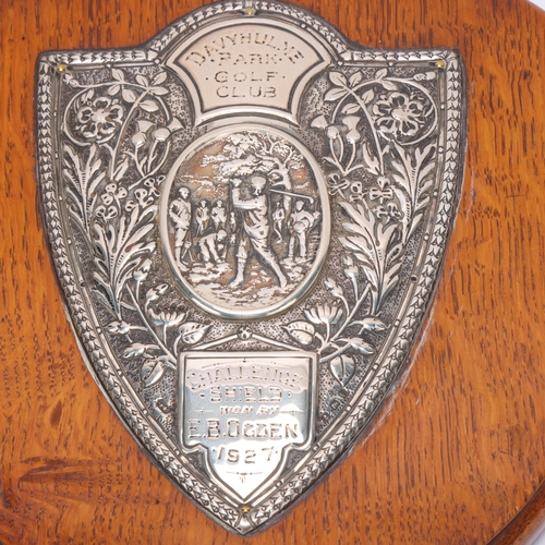 1518 - A George V silver-mounted oak 'Davyhulme Park Golf Club Challenge Shield' trophy plaque, James Fento... 