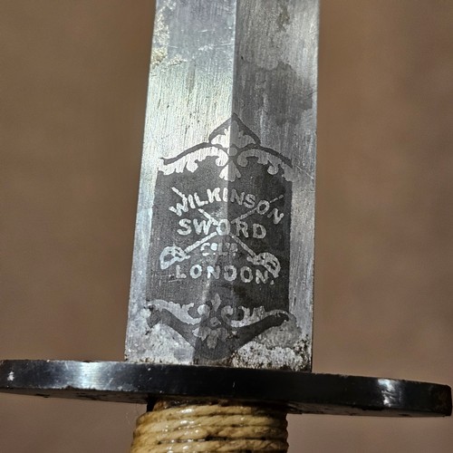 414 - A Fairbairn Sykes Fighting Knife, WW2 era 2nd patten by Wilkinson Sword Ltd, London, etched makers d... 