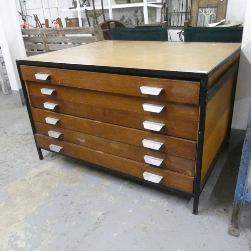 2536 - A vintage metal-framed teak six-drawer plan chest. 115x71x90