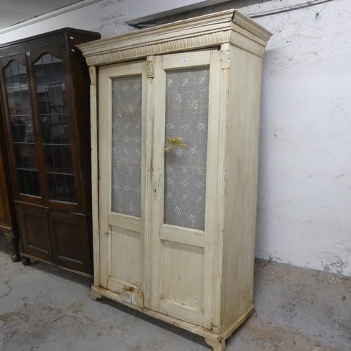 2546 - A Victorian painted pine larder cupboard with shelf fitted interior. 119x180x50cm. A/F.