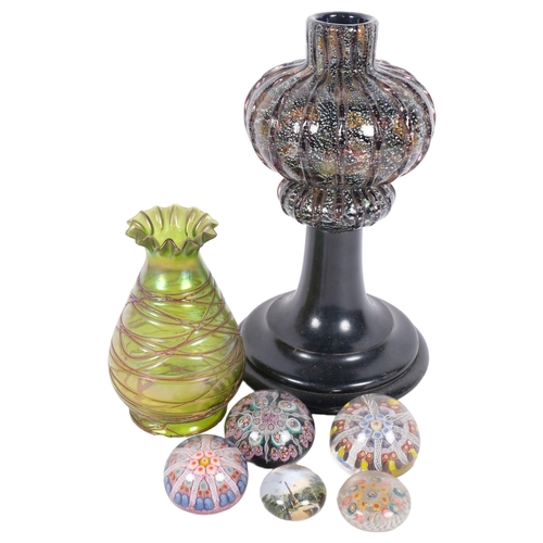 256 - A group of 4 Millefiori glass paperweights, an Art Nouveau glass lamp shade, and an oil lamp base wi... 