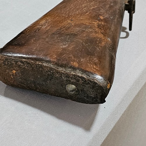 407 - **DESCRIPTION AMENDMENT** 19th century *trapdoor centre fire rifle, internal diameter 13.7mm (30 bor... 