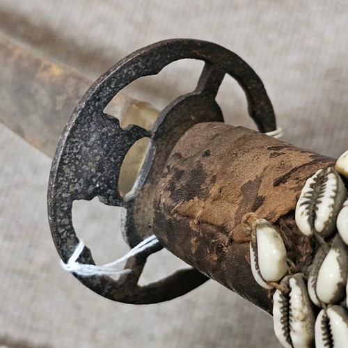 394 - Antique Japanese sword, decorated with seashells, overall length 101cm