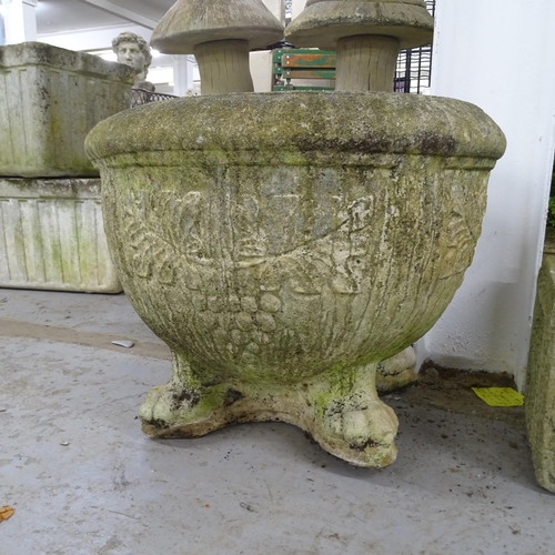 2836 - A Georgian style weathered concrete garden planter. 60x45cm