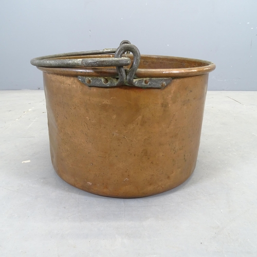 2870 - A French copper cauldron. 54x35cm.