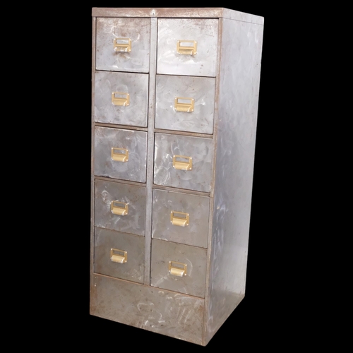 2934 - A brushed metal ten-drawer filing cabinet. 55x132x54cm.