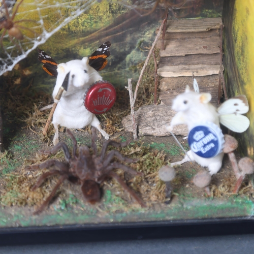 3210 - Taxidermy : A modern mixed media diorama depicting the historic conflict between Mice and Spider. Wa... 