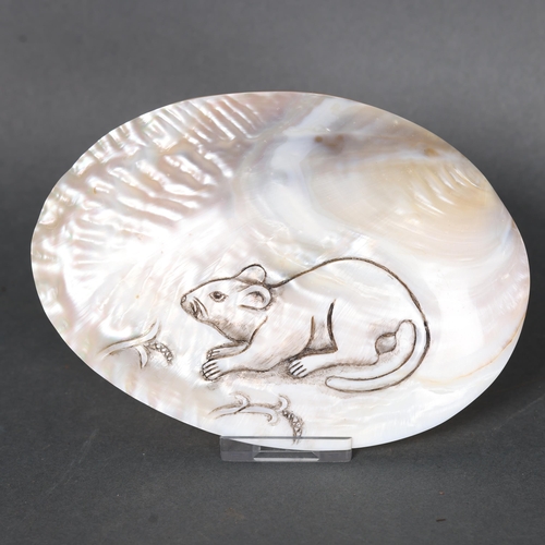 3220 - Curiosity/Macabre : Mother of Pearl Shell Carved in relief depicting a Rat.
The carving highlighted ... 