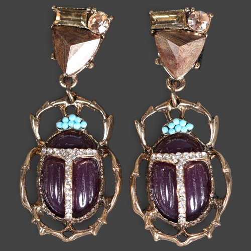 3257 - Jewellery: Alexander McQueen style costume jewellery - pair of earrings. In the form of scarab beetl... 