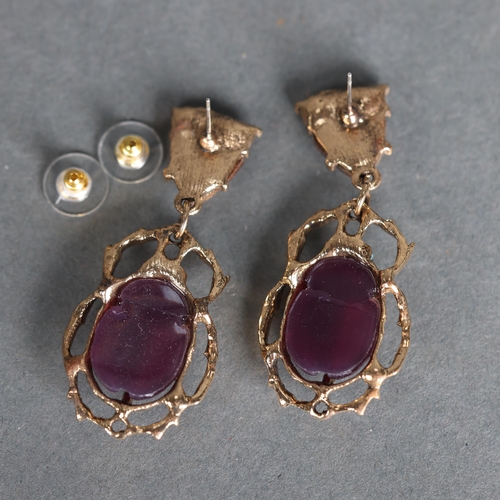 3257 - Jewellery: Alexander McQueen style costume jewellery - pair of earrings. In the form of scarab beetl... 