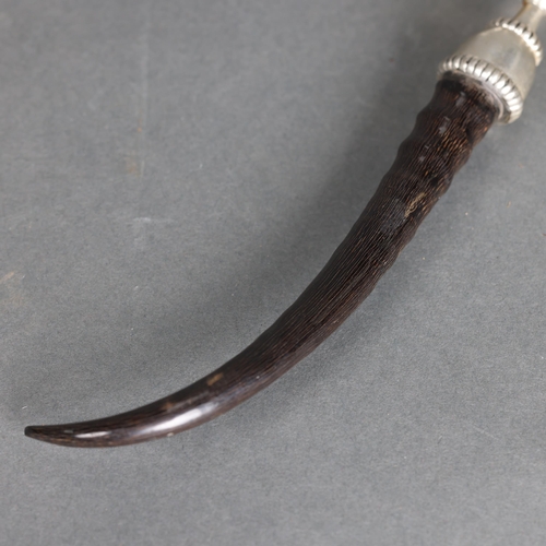 3276 - Taxidermy: Springbok horn and pewter tot measure.
Handmade in South Africa.