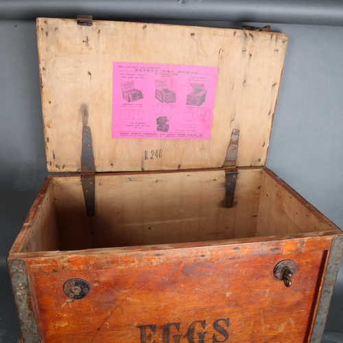 3393 - The Dairy Outfit Company Limited, King's Cross, London, N1, a 1920's pine framed EGG transportation ... 