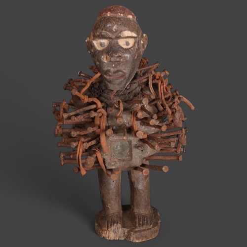 3455 - Curiosity/Macabre : An African Bakongo Nkisi Nkondi nail fetish figure, height 30cm.