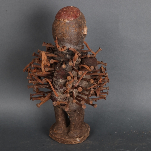 3455 - Curiosity/Macabre : An African Bakongo Nkisi Nkondi nail fetish figure, height 30cm.