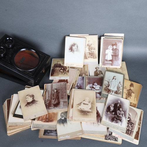 3561 - An Antique Ebonised Victorian stereoscope with a selection of period photocards.