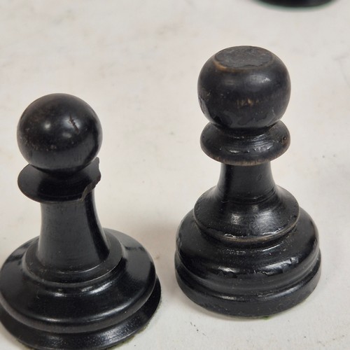 147 - A boxwood and ebony chess set, comprising Staunton and Jacques pieces, King height 8.7cm