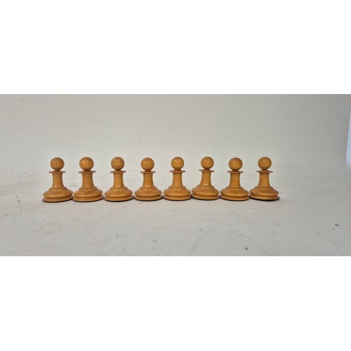 147 - A boxwood and ebony chess set, comprising Staunton and Jacques pieces, King height 8.7cm