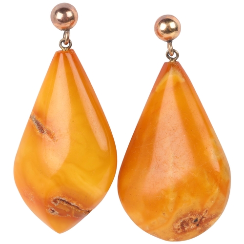 1144 - A pair of 9ct gold butterscotch amber drop earrings, with stud fittings, 43mm, 7.3g