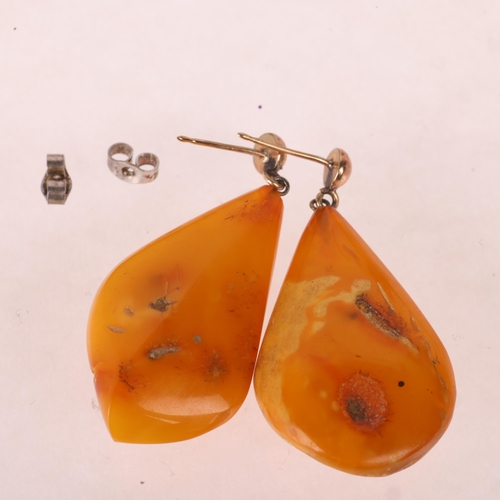 1144 - A pair of 9ct gold butterscotch amber drop earrings, with stud fittings, 43mm, 7.3g