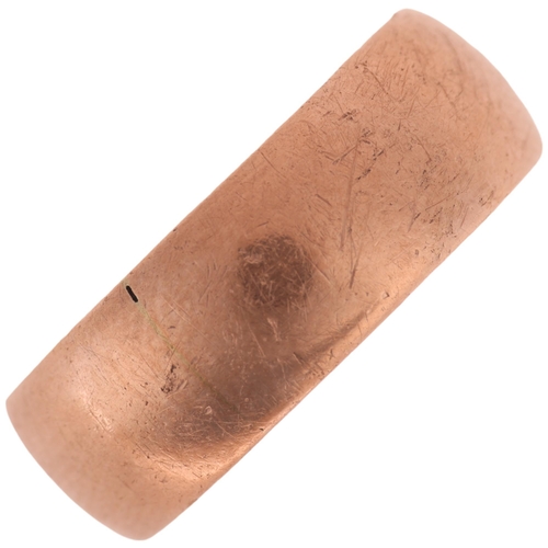 1190 - A 9ct rose gold wedding band ring, maker WKK, Birmingham 1915, band width 7.8mm, size V, 6.6g