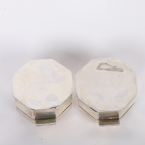 1540 - A pair of George V silver ring boxes, William Hutton & Sons Ltd, possibly made by Kate Harris, Birmi... 