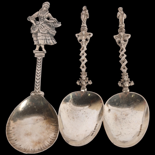 1570 - 3 Continental novelty silver spoons, largest 19.5cm, 5oz total (3)