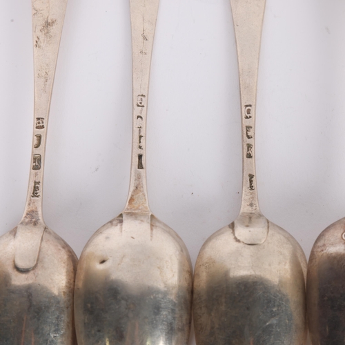 1571 - 4 x 18th Century silver spoons, makers include Thomas Dene and Thomas Wallis I, circa 1770-1780, 20.... 