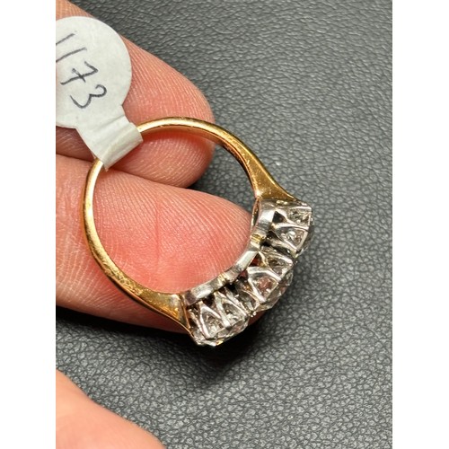 1173 - An 18ct gold three stone diamond ring, set with 3 old-cut diamonds totally approximately 2.4ct (0.9 ... 