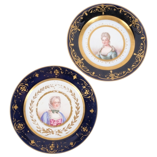 479 - A pair of Sevres Antique porcelain portrait plates, with gilded decoration, 22.5cm