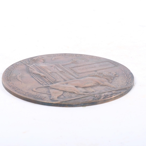 658 - A First World War Period British Army death plaque/penny for Thomas Hicks