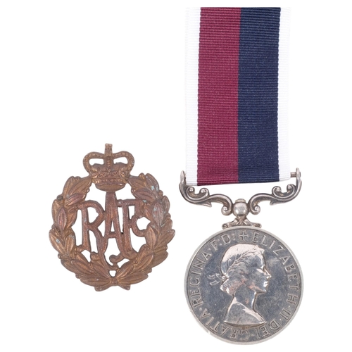 661 - An Elizabeth II Long Service & Good Conduct medal to E4027395 Sargent C Drysdale RAF (Royal Air Forc... 