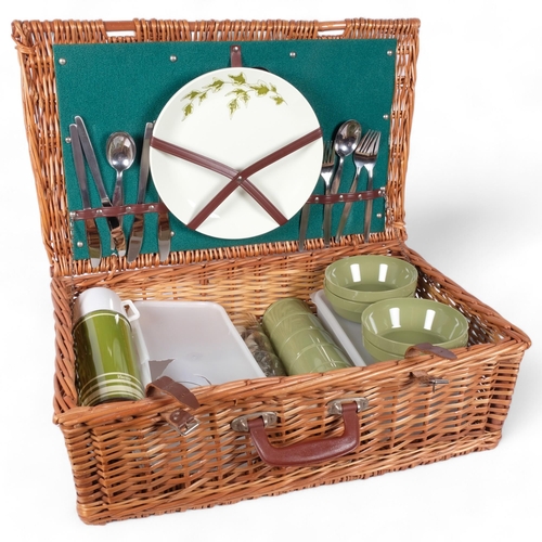 302 - A wicker picnic hamper and contents