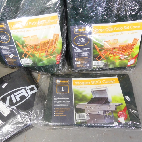 2747 - Various outdoor garden furniture covers, some new in packaging. (6)