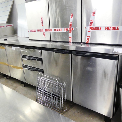 2750 - SISSONS Various industrial kitchen furniture, to include cabinets, preparation tables, bench, etc. L... 