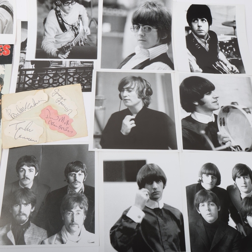 100 - The Beatles, group of autographs of Paul McCartney, George Harrison, John Lennon plus 2 other indist... 