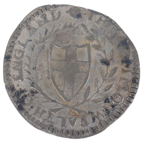 23 - Commonwealth (1649-1660), a 1651/2 silver crown, diameter 36mm, 10.6g