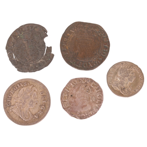 33 - A Charles I silver penny, William III 1698 Maundy 2, George I 1721 Maundy 4 coin and 2 other coins (... 