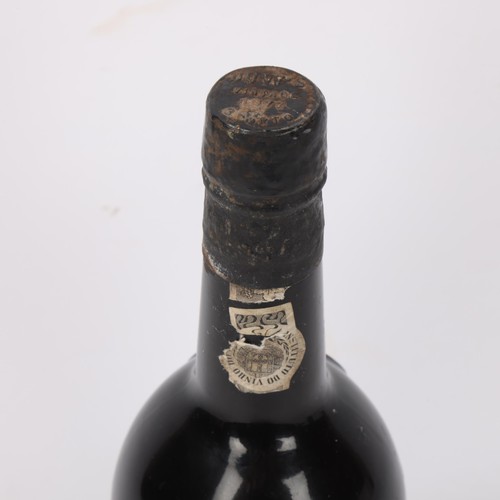 258 - A bottle of Dow's 1977 Vintage Port