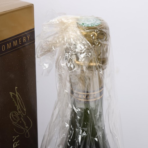 267 - A bottle of 1980 Pommery Cuvee Speciale Louise Pommery vintage champagne, in presentation box, 75cl