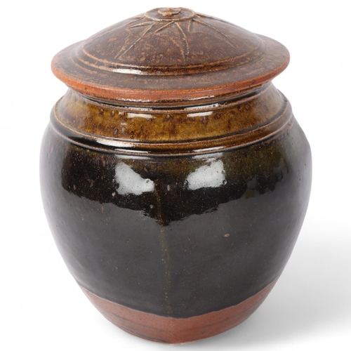 474 - RICHARD BATTERHAM (1936-2021), a large stoneware storage jar with tenmoku and ash glaze, with makers... 