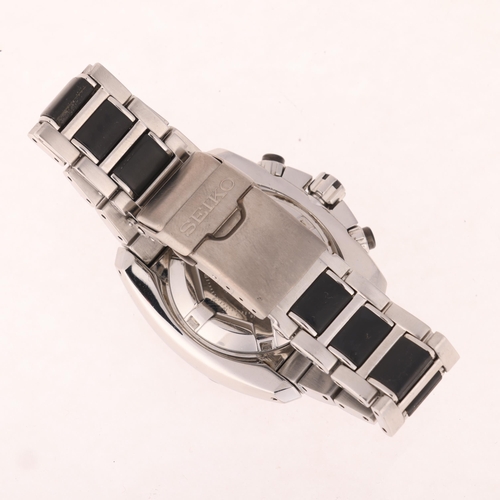 1034 - SEIKO - a stainless steel Velatura quartz chronograph diver's 200M bracelet watch, ref. 7T92-0JT0, c... 