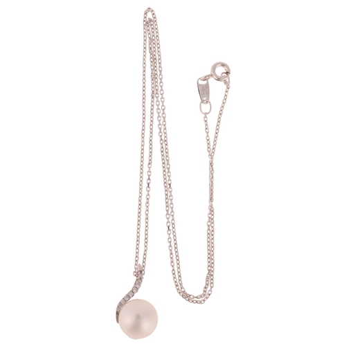 1139 - An 18ct white gold whole pearl and diamond pendant necklace, maker PS, London 2010, set with 9.7mm p... 