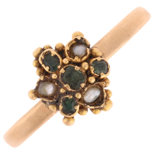 1235 - An Antique Georgian emerald and pearl flowerhead cluster ring, unmarked mount tests as 9ct gold, set... 