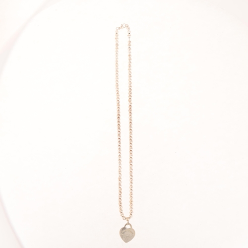 1340 - TIFFANY & CO - a sterling silver 'Please Return To Tiffany & Co' heart toggle bead necklace, 39cm, 1... 