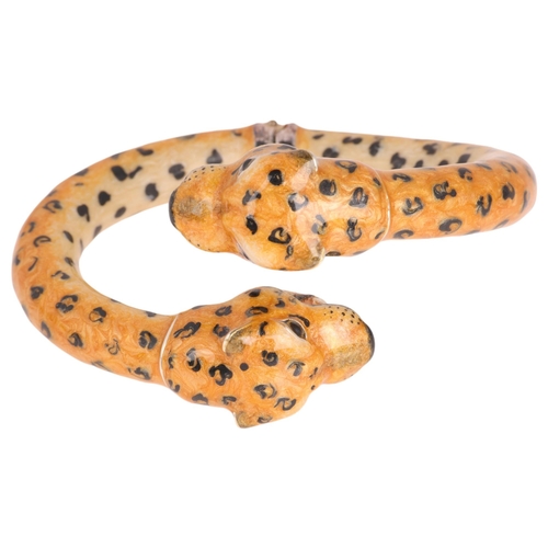 1351 - BRAYBROOK & BRITTEN - a modern sterling silver enamel leopard hinged bangle, band width 10.5mm, inte... 