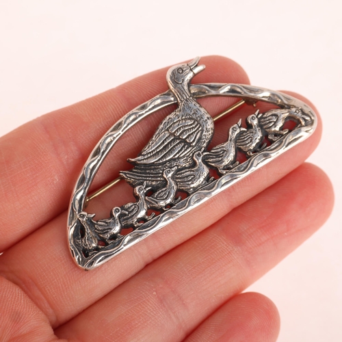 1355 - HAND & HAMMER (DEMATTEO) - an American sterling silver 'Duck Family' brooch, 53.1mm, 13g