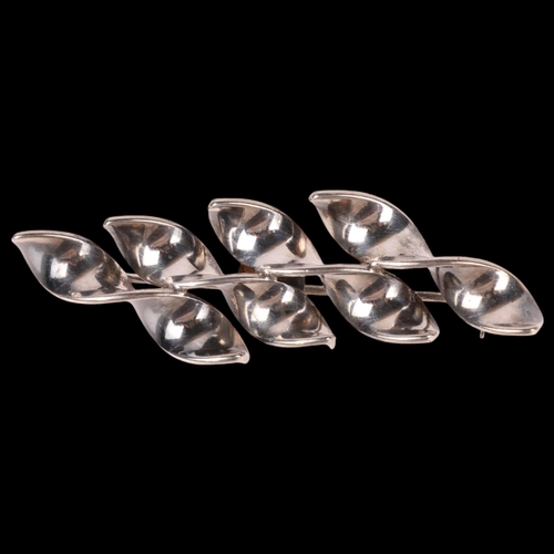 1439 - ARNE JOHANSEN - a Danish modernist sterling silver abstract brooch, 46.7mm, 6.1g