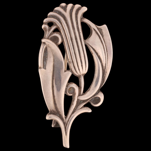 1441 - CARL M COHR - an Art Deco Danish silver floral spray brooch, model no. 12, 44.1mm, 7.9g